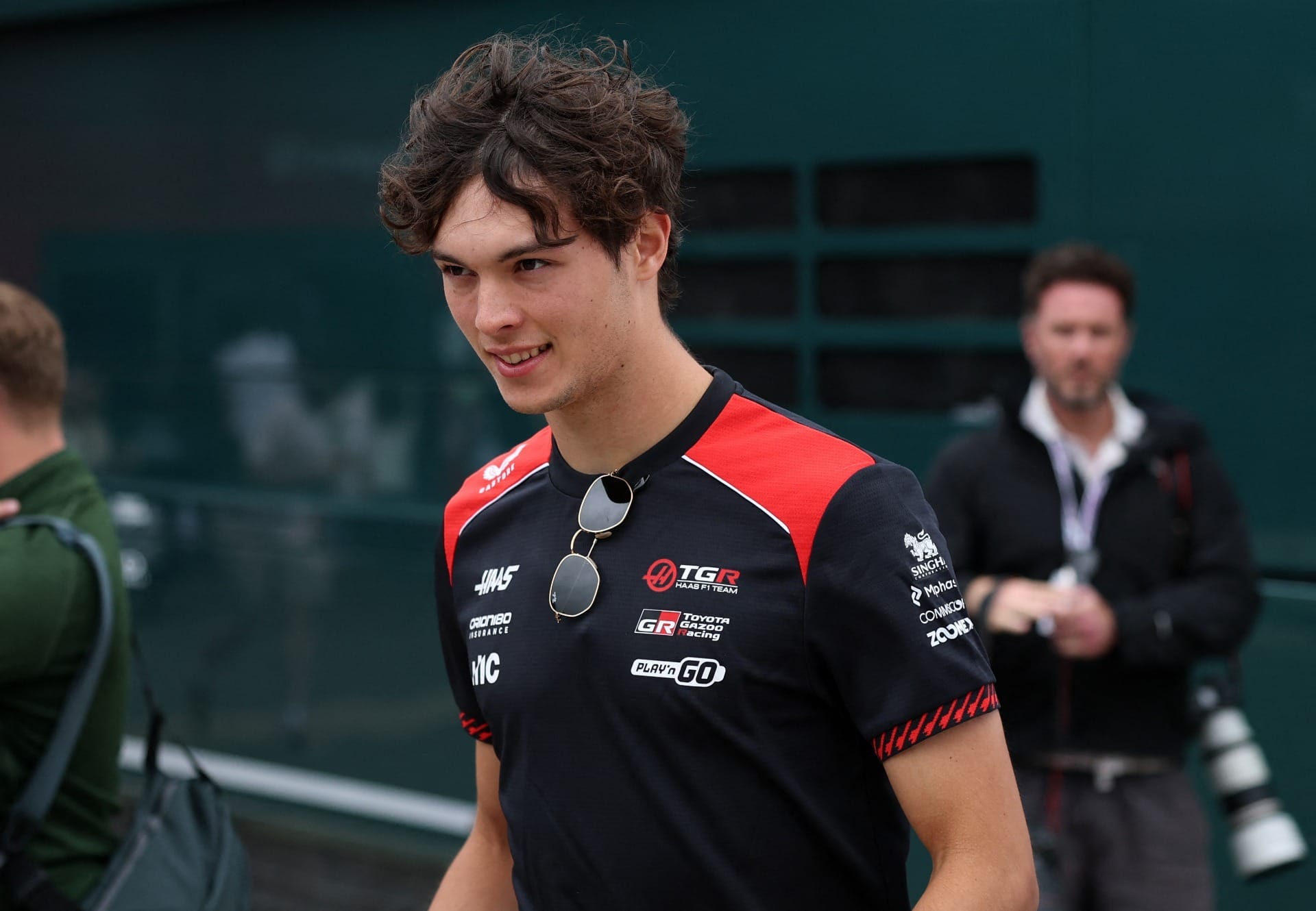 Bearman declara que fase de Hamilton pode ‘atrapalhar’ futuro na Ferrari - QTU Questões do Universo