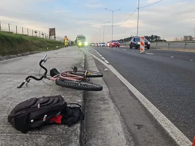 Colisão com carreta deixa ciclista ferido na Dutra em SJCampos
