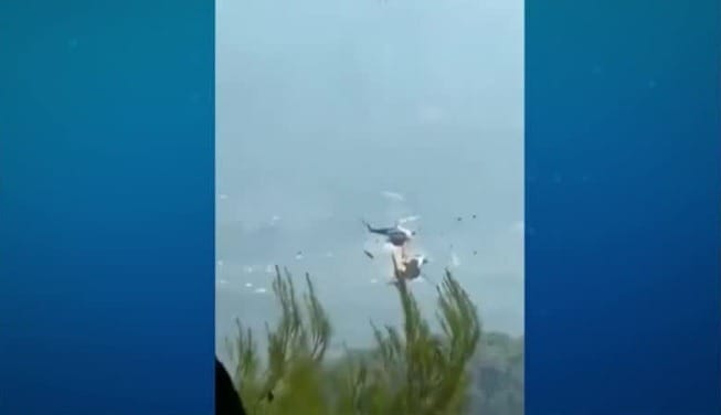 Colisão de helicópteros que combatiam incêndios na Europa deixa dois mortos