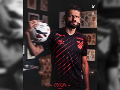 Umbro lança terceiro uniforme do Athletico para 2026
