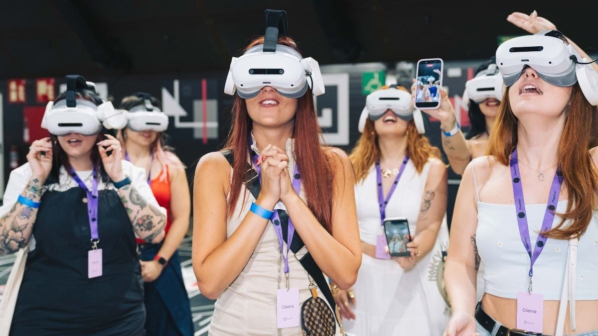 Experiência Black Mirror explora limites entre tecnologia e realidade; veja - QTU Questões do Universo