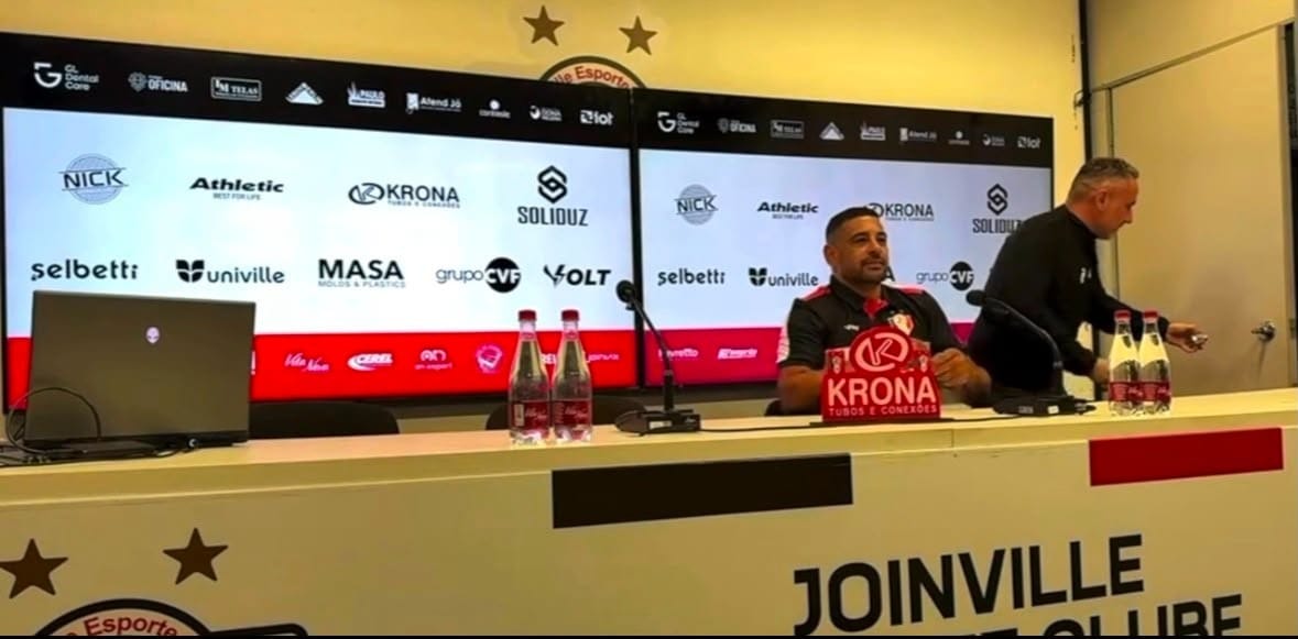 No Joinville, Diego Souza passa por situação inusitada e web reage; assista - QTU Questões do Universo