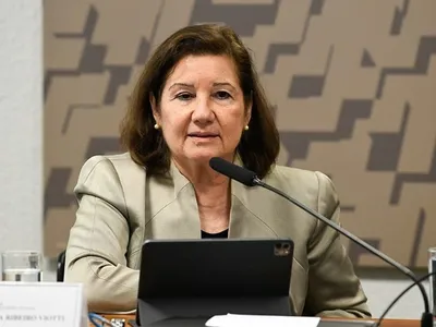 Após visto revogado, o que acontece com diplomata brasileira?