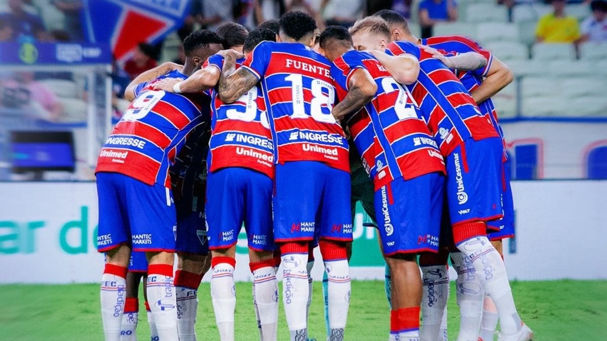 Fortaleza enfrenta Palmeiras com dívida de R$ 300 mi e venda de mando