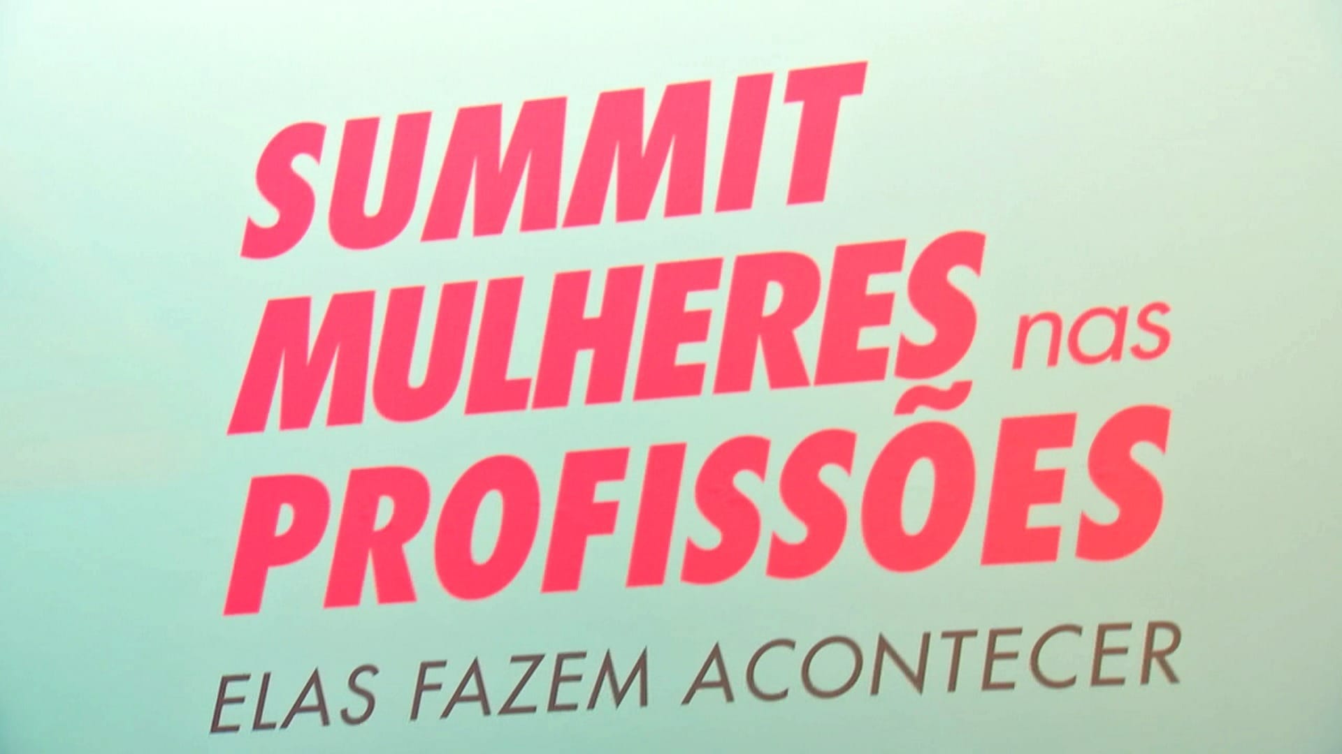 Summit Mulheres nas Profissões debate liderança feminina em São Paulo - QTU Questões do Universo