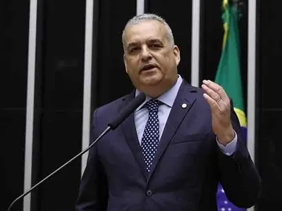 Vice de Flávio foi tirado de disputa ao Senado para eleger Lira, diz aliado