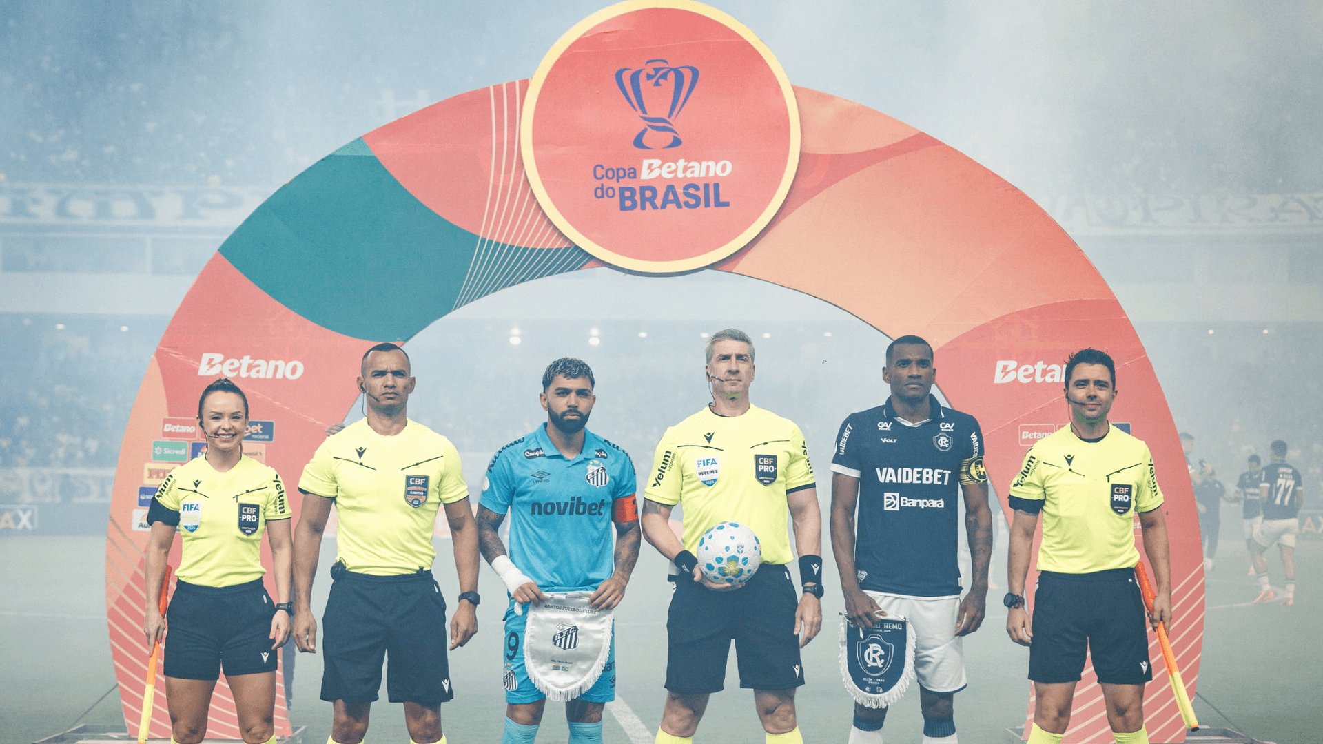 Remo x Santos: veja o que Daronco relatou na súmula após confusões no jogo - QTU Questões do Universo