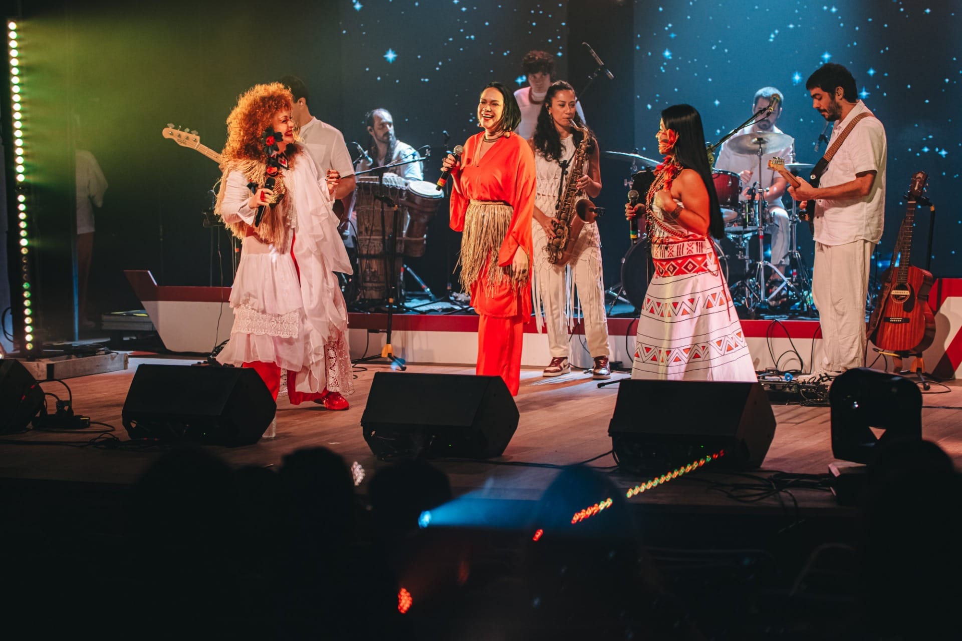 Espetáculo 'As Amazônias' faz temporada em Curitiba