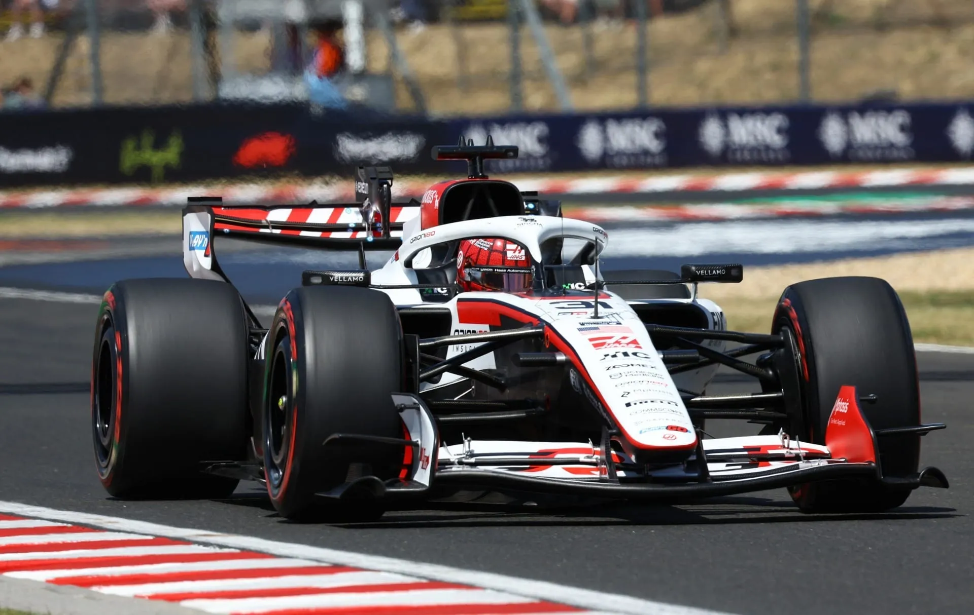 Esteban Ocon durante o GP da Hungria de 2026
