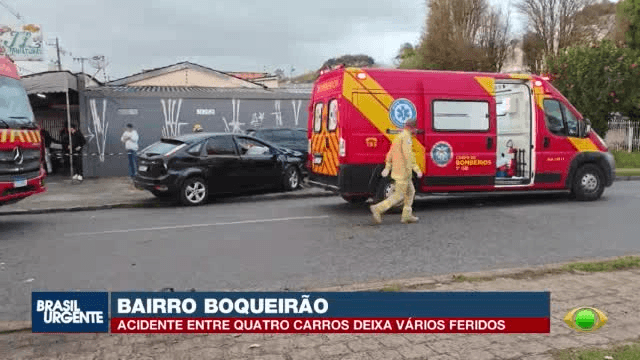 Acidente entre quatro veículos deixa feridos no Boqueirão