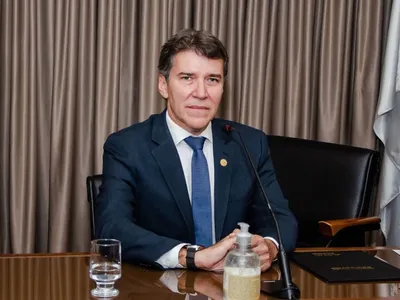 PSB firma aliança com PT em MG e indica Jarbas Soares como vice de Ananias