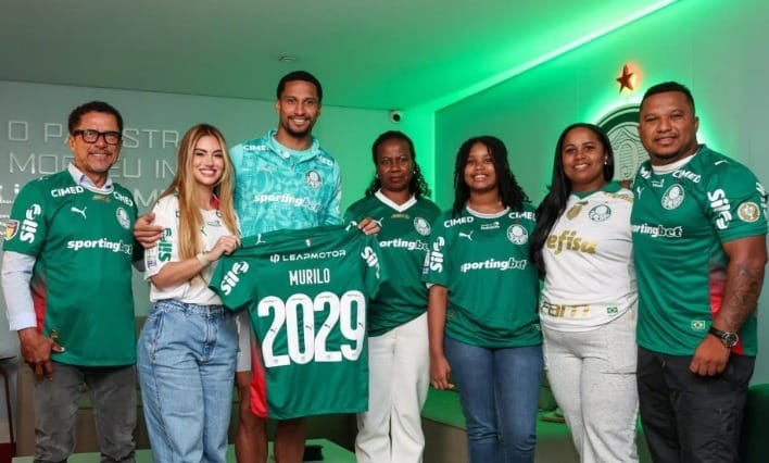 Palmeiras renova com o zagueiro Murilo até dezembro de 2029