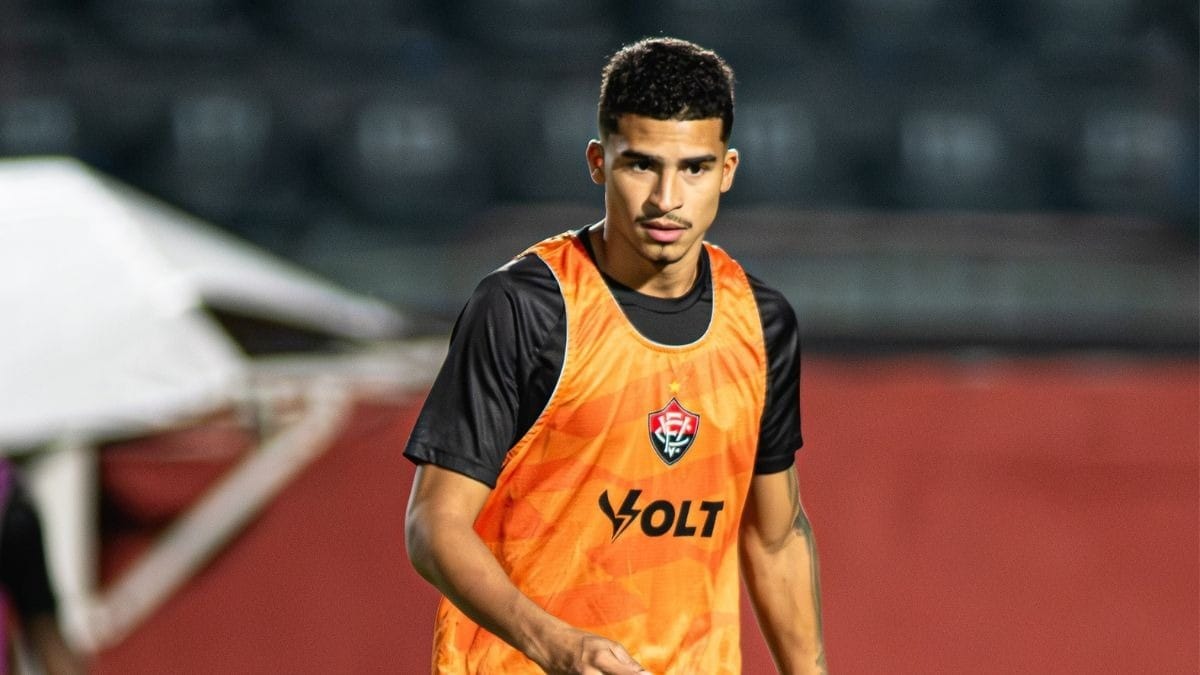Vitória desbanca o Athletico e vai às quartas da Copa do Brasil