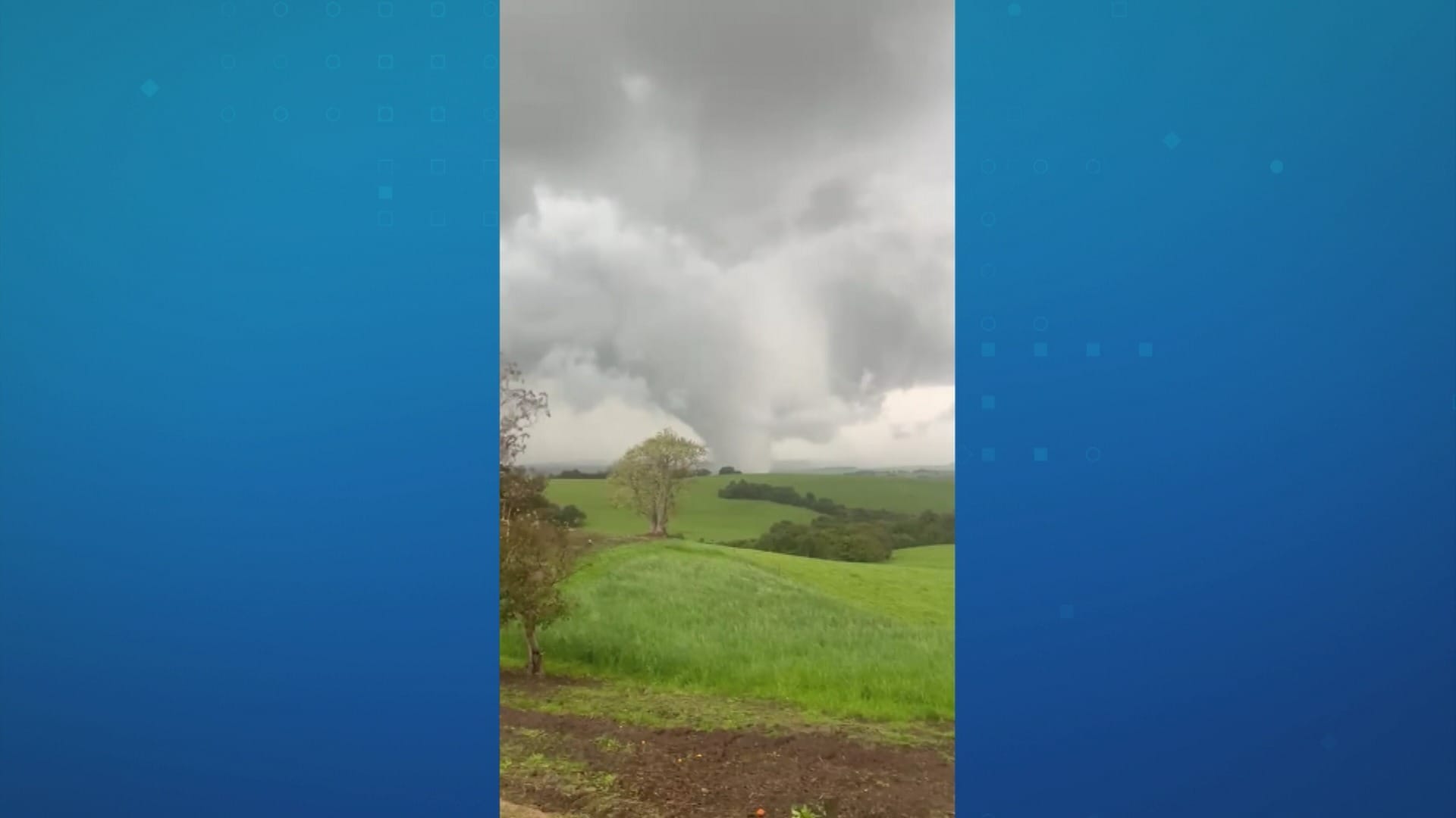 Tornado atinge cidade do RS e ciclone bomba põe estado em alerta vermelho