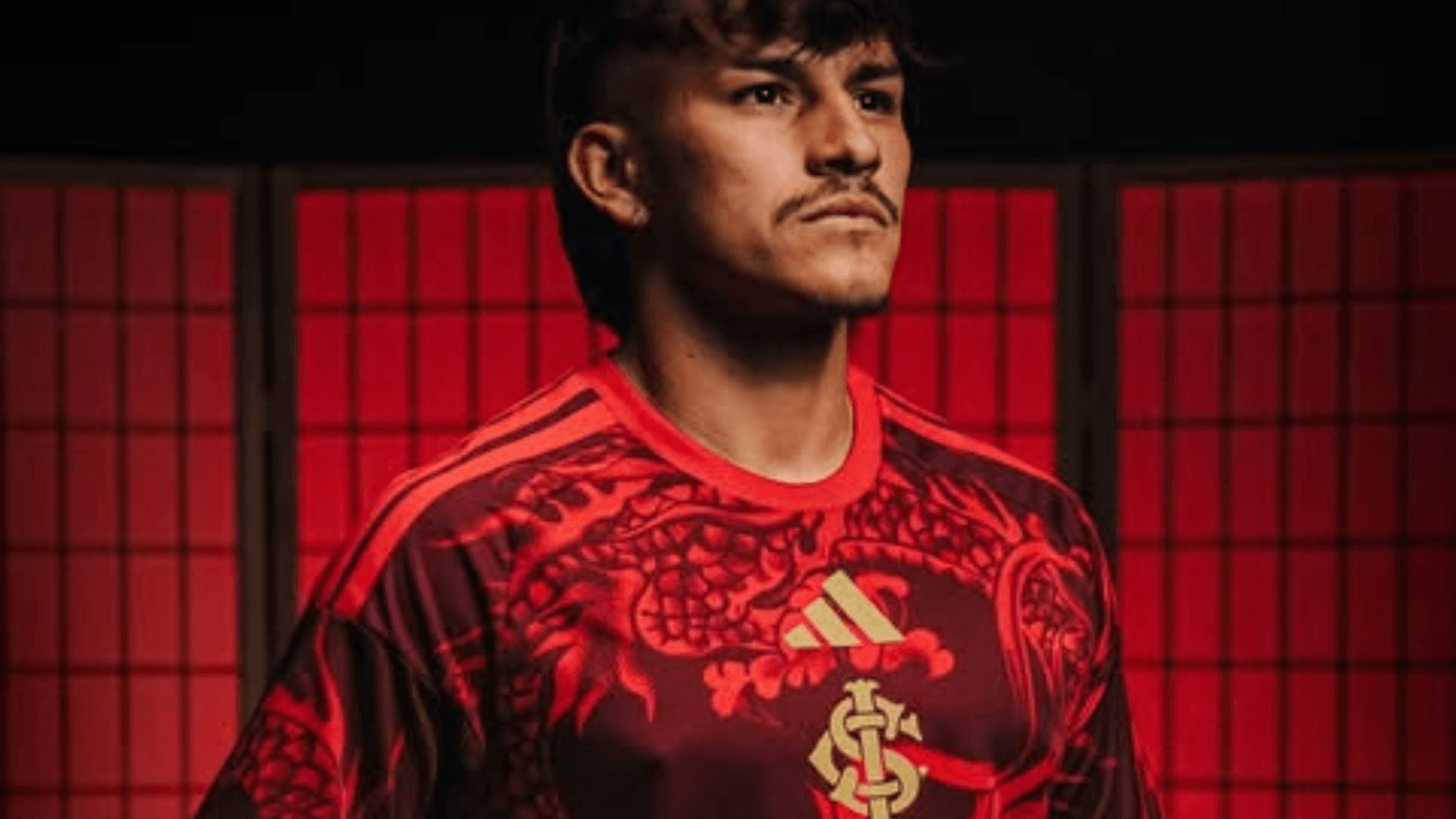 Internacional revela imagens da terceira camisa para temporada; veja foto
