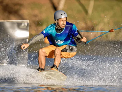 De espectador a campeão: conheça história de Nilton Vilela Jr com wakeboard