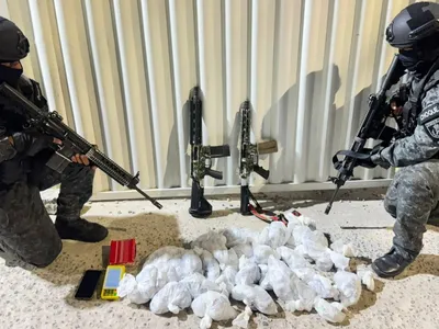 PM faz operações simultâneas contra o Comando Vermelho em 80 comunidades