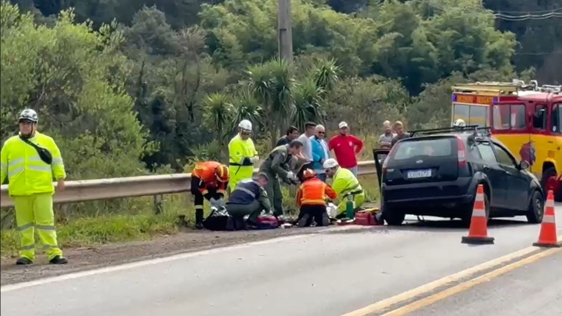 Motorista passa mal e bate carro no Contorno Norte, em Curitiba
