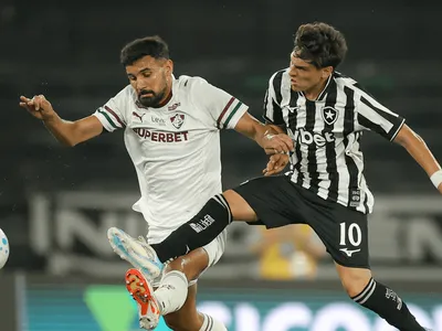 Botafogo sai na frente, mas Fluminense reage no clássico; veja gols