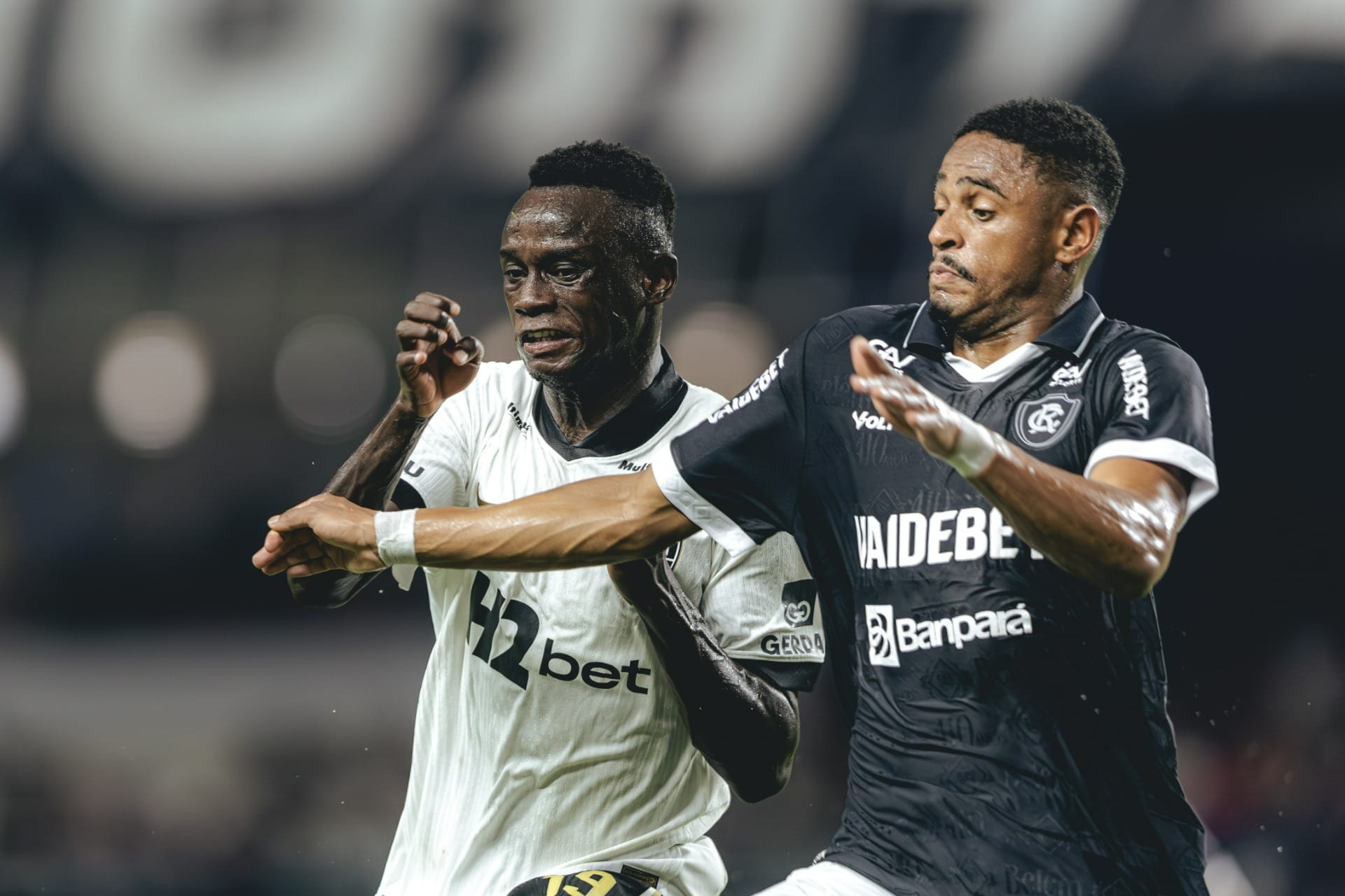 Remo e Atlético-MG fazem jogo de reviravoltas e empatam no Mangueirão