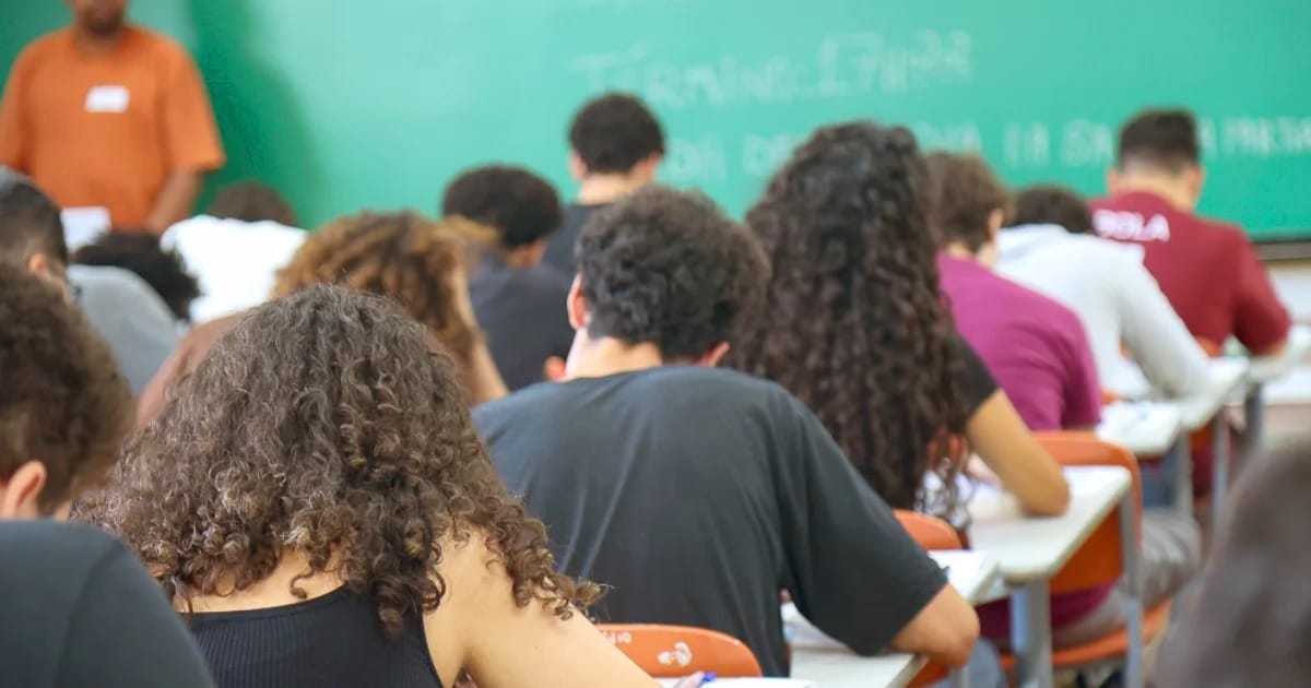 Fuvest lança Guia de Carreiras para ajudar na escolha da profissão