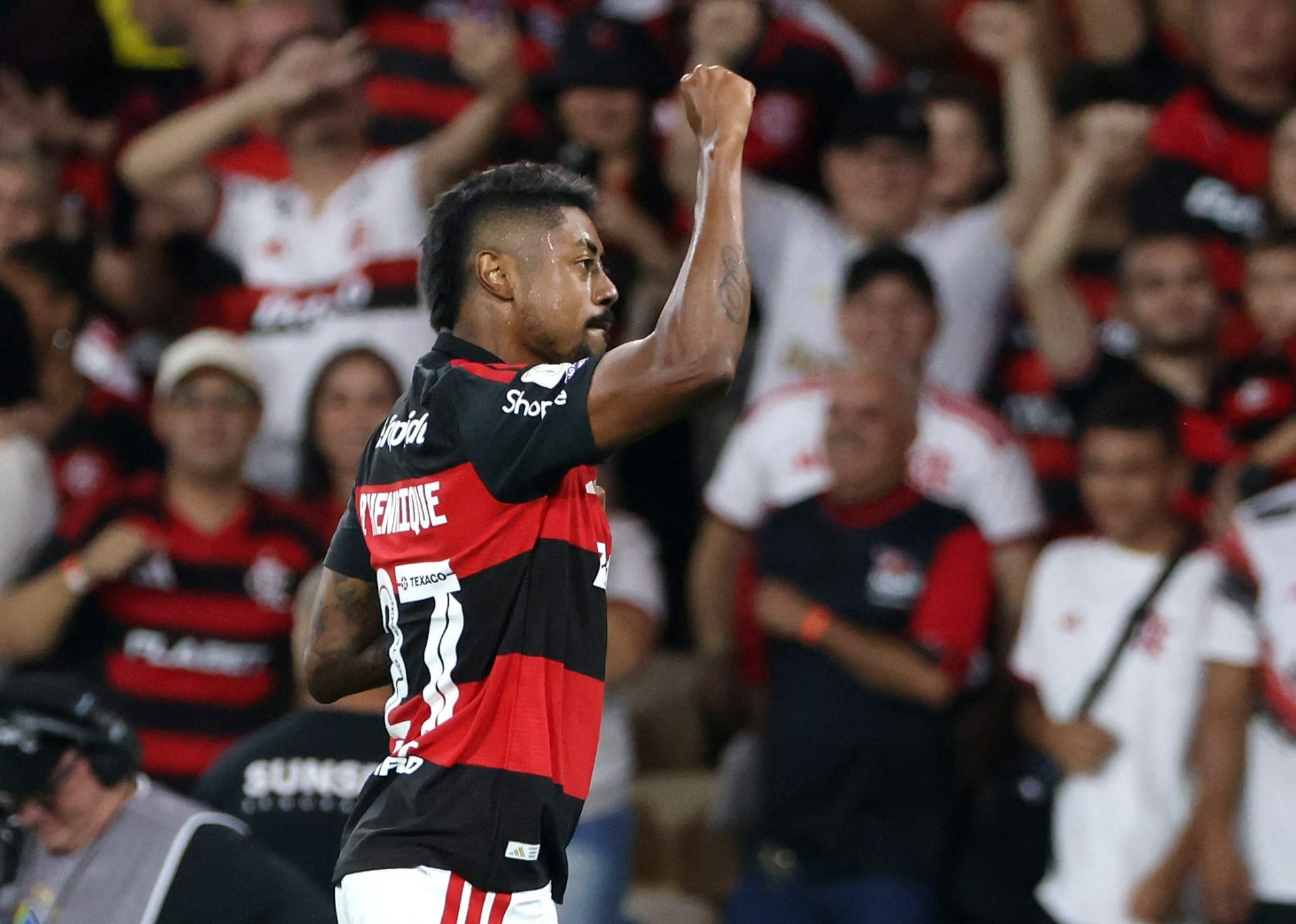 Bruno Henrique celebra vitória, 'ignora' Palmeiras e foca Libertadores