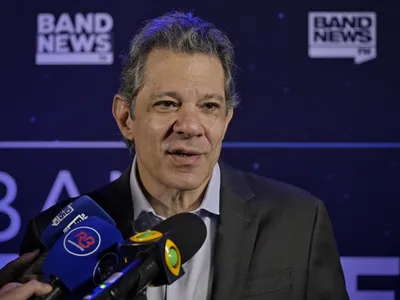 Haddad relata abordagem ‘ostensiva’ da PM a motorista e aciona Tarcísio
