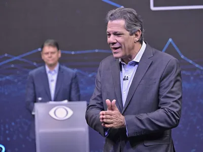 Foto de Haddad com traficante? Relembre caso citado por Tarcísio em debate