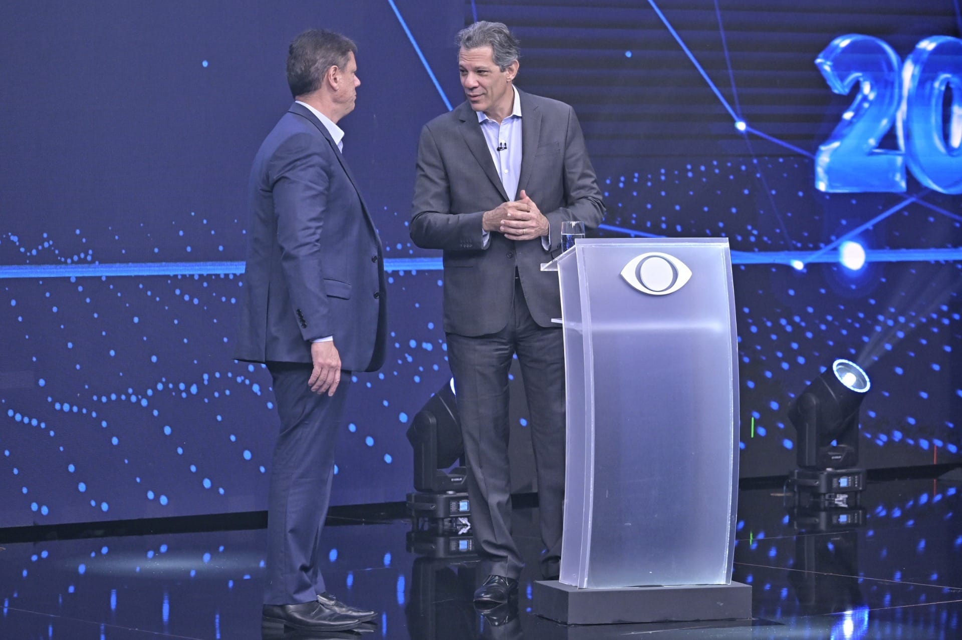 Haddad e Tarcísio trocam farpas sobre 'Dama do Tráfico': 'Abaixa essa bola'
