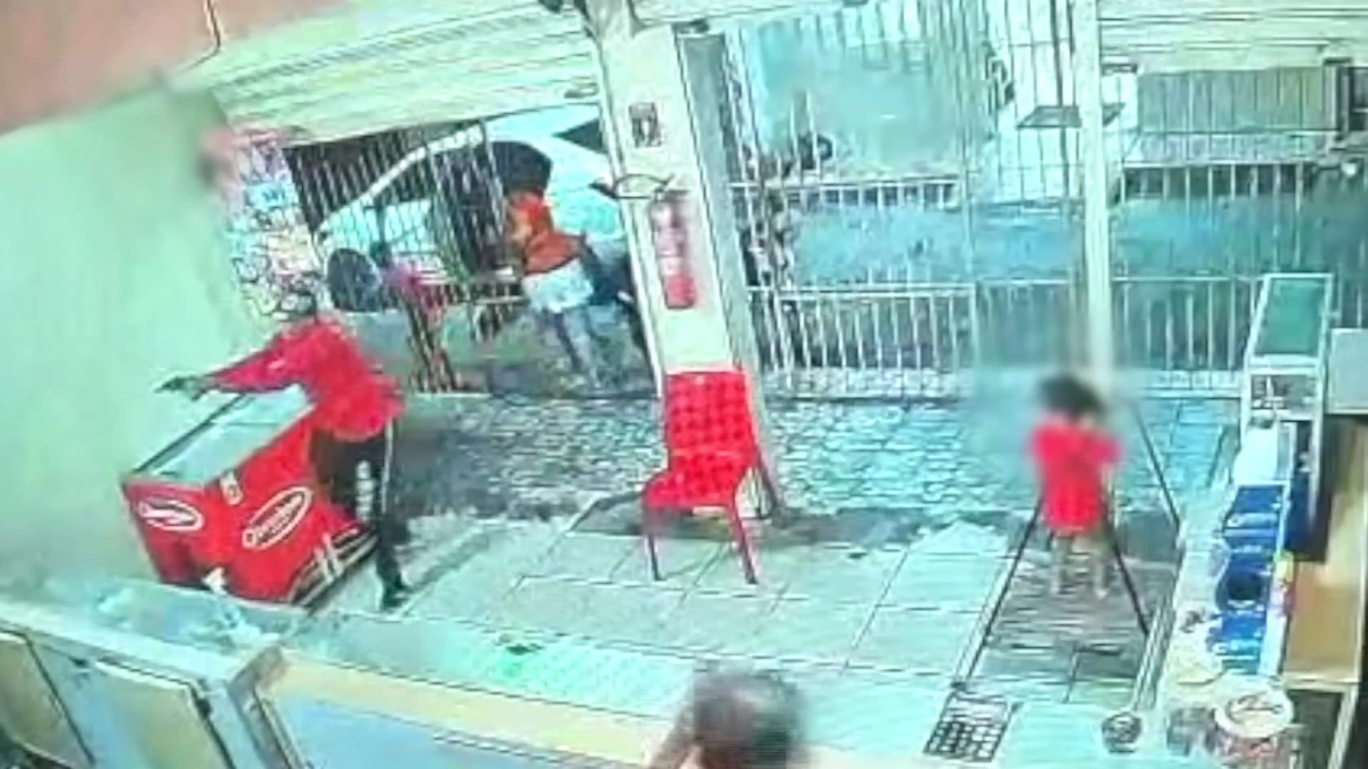 Homem é executado em padaria na frente da filha em Pernambuco