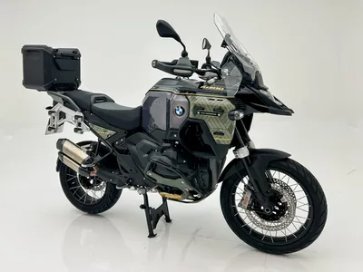 BMW celebra 10 anos de produção em Manaus com série especial da R 1300 GS