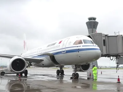 Comac C919: Avião chinês faz 1º voo internacional rumo à Mongólia