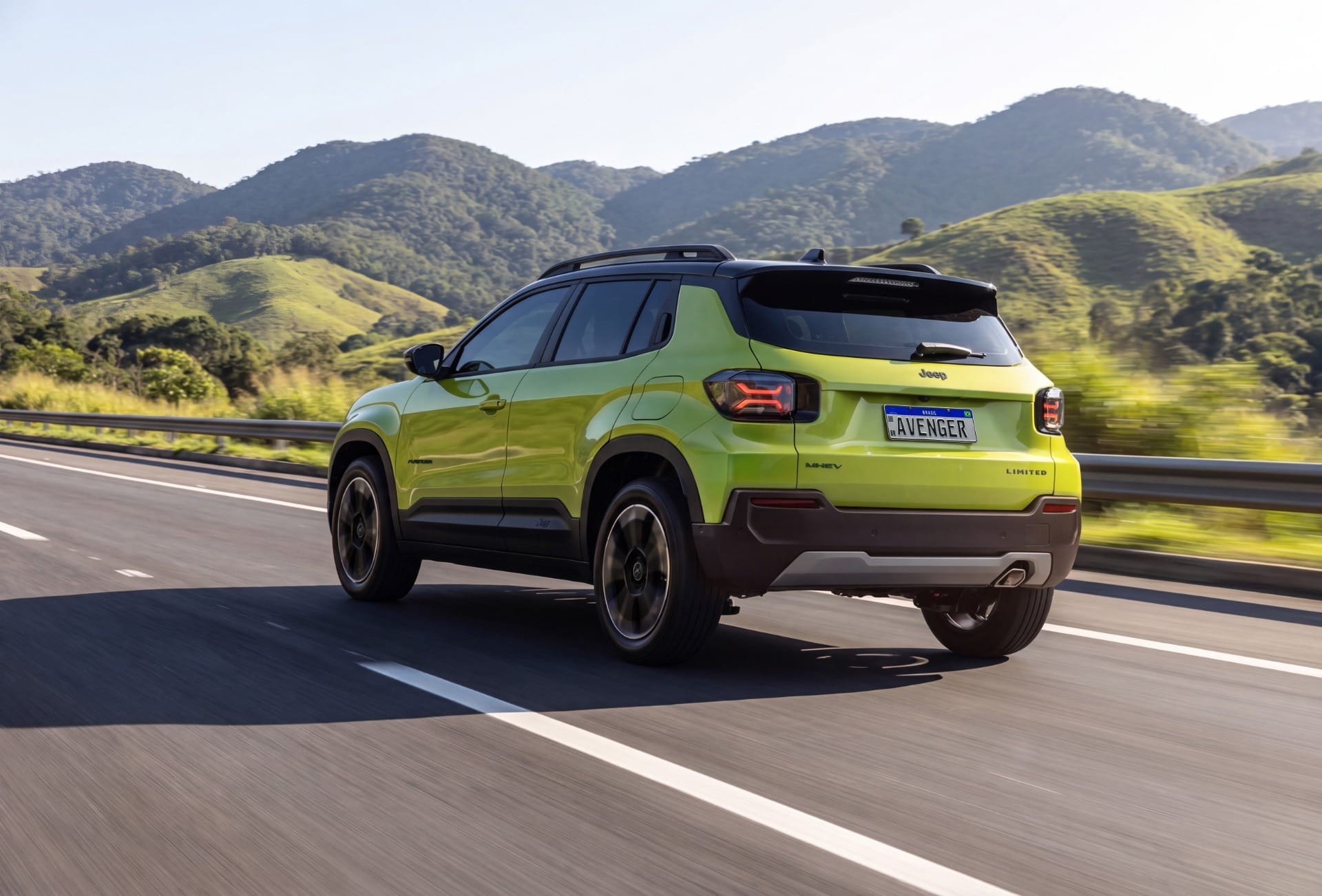 Jeep Avenger Limited traz rodas de liga leve de 18 polegadas