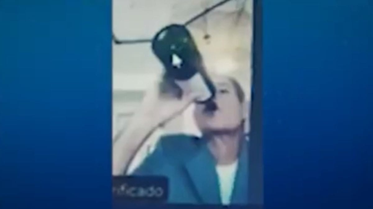 Juiz afastado por beber e fumar em sessão é investigado por ameaças à ex