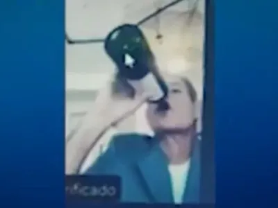 Justiça determina afastamento de juiz que bebeu e fumou em audiência