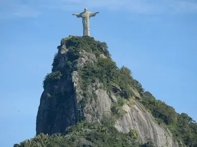 Cambistas cobram até R$ 200 por ingressos para o Cristo Redentor