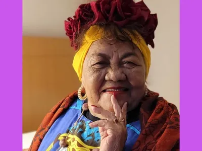 Cantora Dona Onete é internada para tratar quadro de infecção