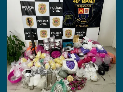 Polícia fecha 'refinaria de drogas' em Araçoiaba da Serra