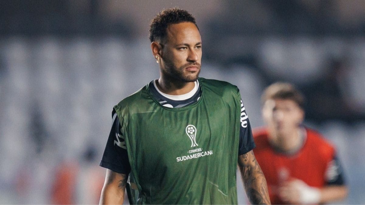 Neymar desconversa sobre jogar no sintético do Palmeiras