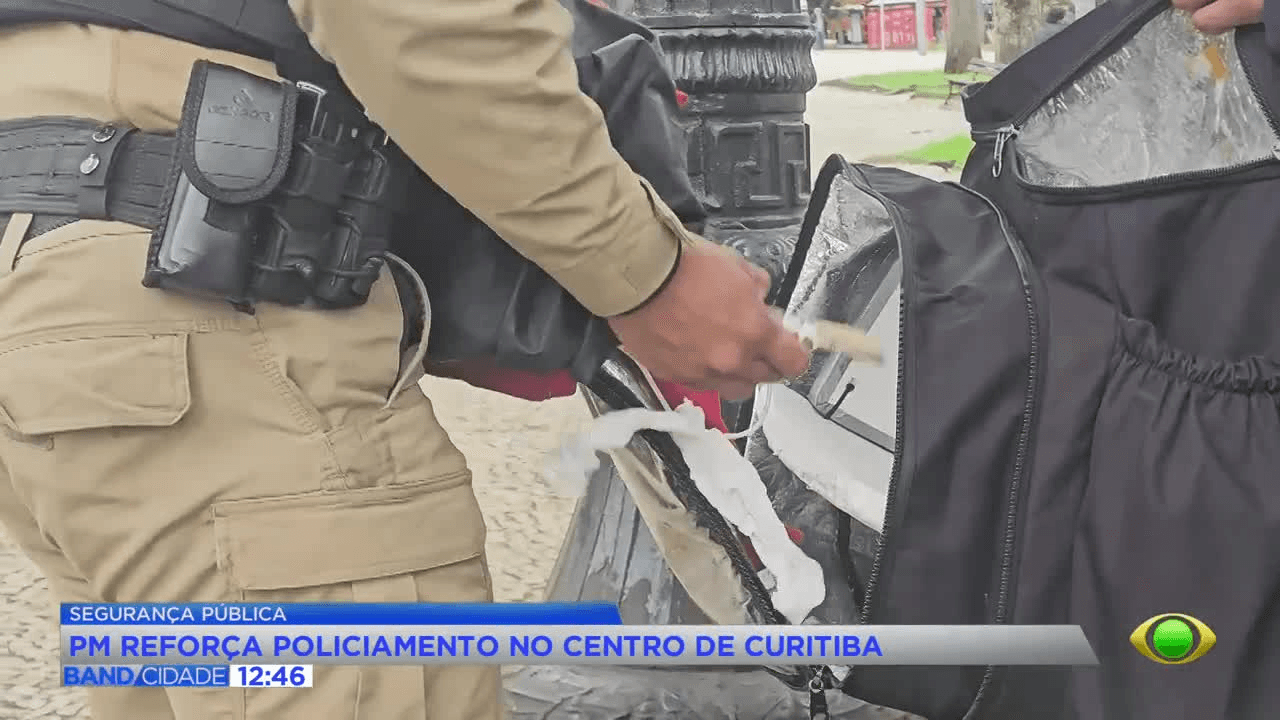 PM reforça policiamento em praças e terminais do Centro de Curitiba
