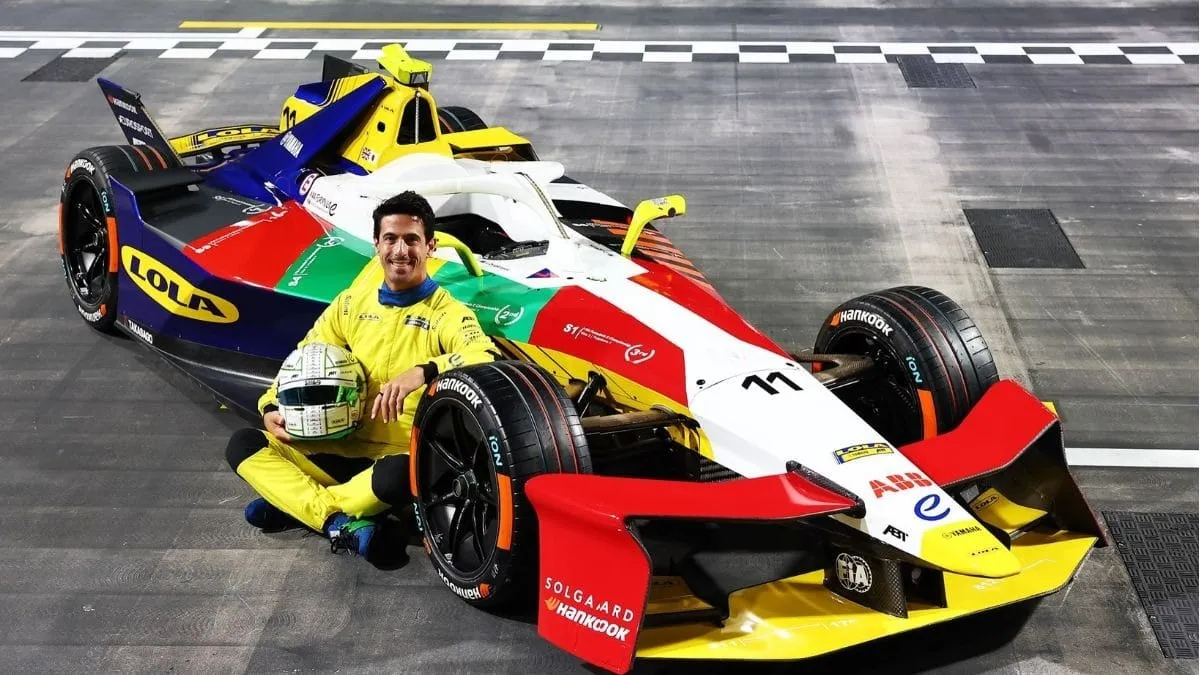 Di Grassi com carro especial em despedida da Fórmula E no E-Prix de Londres