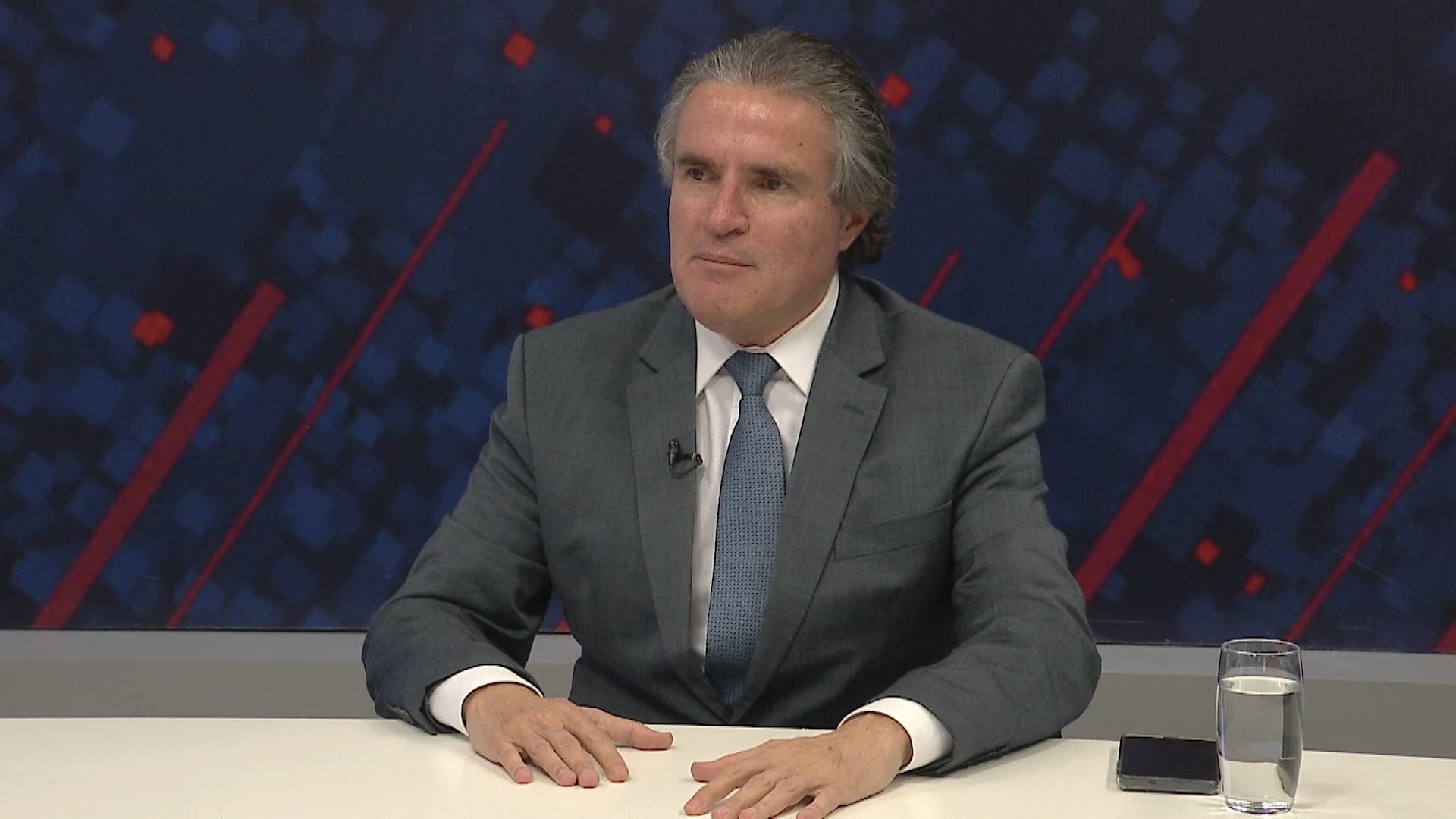 Murilo Hidalgo, do Paraná Pesquisas, aponta disputa equilibrada no Paraná
