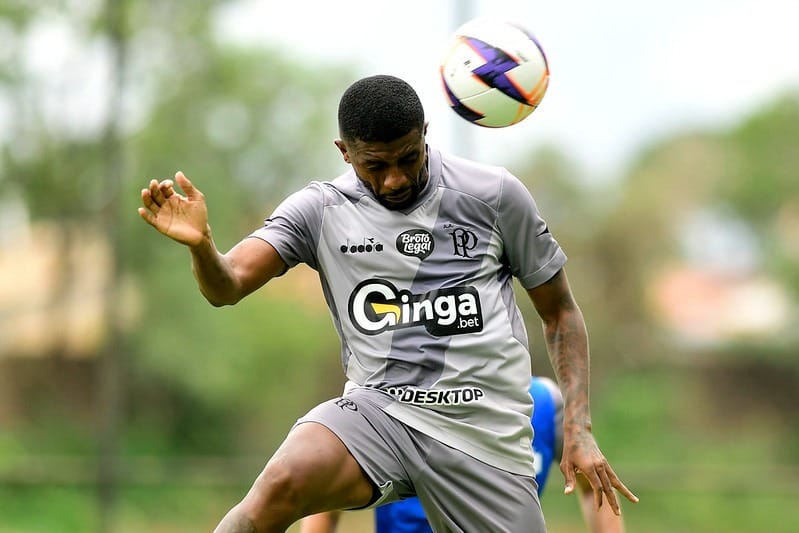 Jonathan Cafu completa 45 dias sem entrar em campo pela Ponte Preta