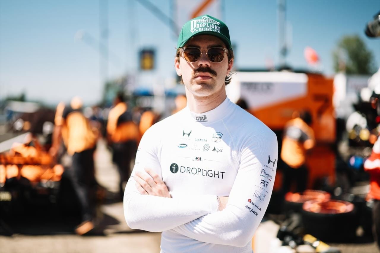 Louis Foster lidera segunda sessão de treino livre do GP de Markham