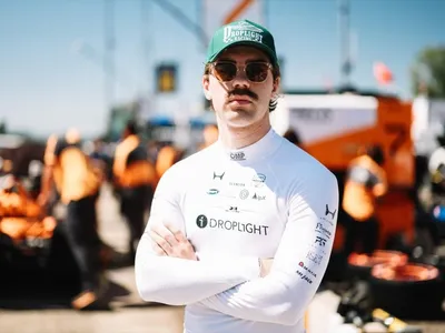 Louis Foster lidera segunda sessão de treino livre do GP de Markham