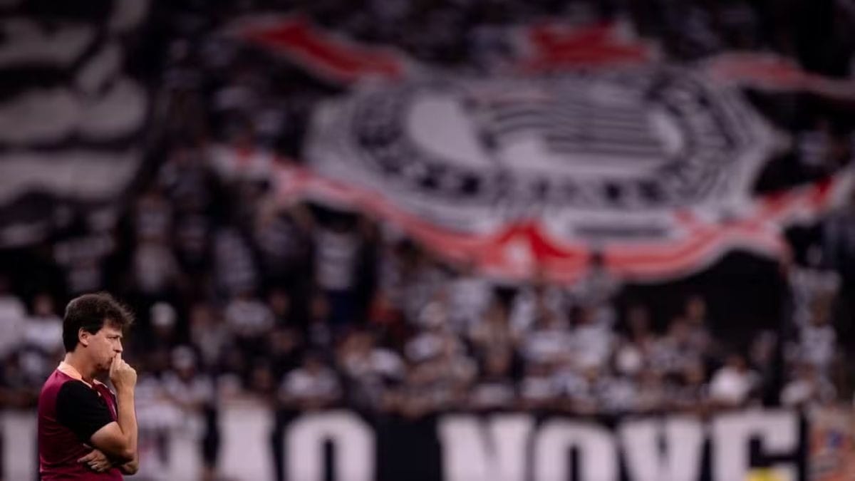 Torcida do Corinthians faz cobrança e manda recado após derrota