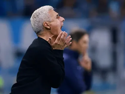 Técnico assume apatia do Grêmio, mas avisa: "Não vamos desistir"