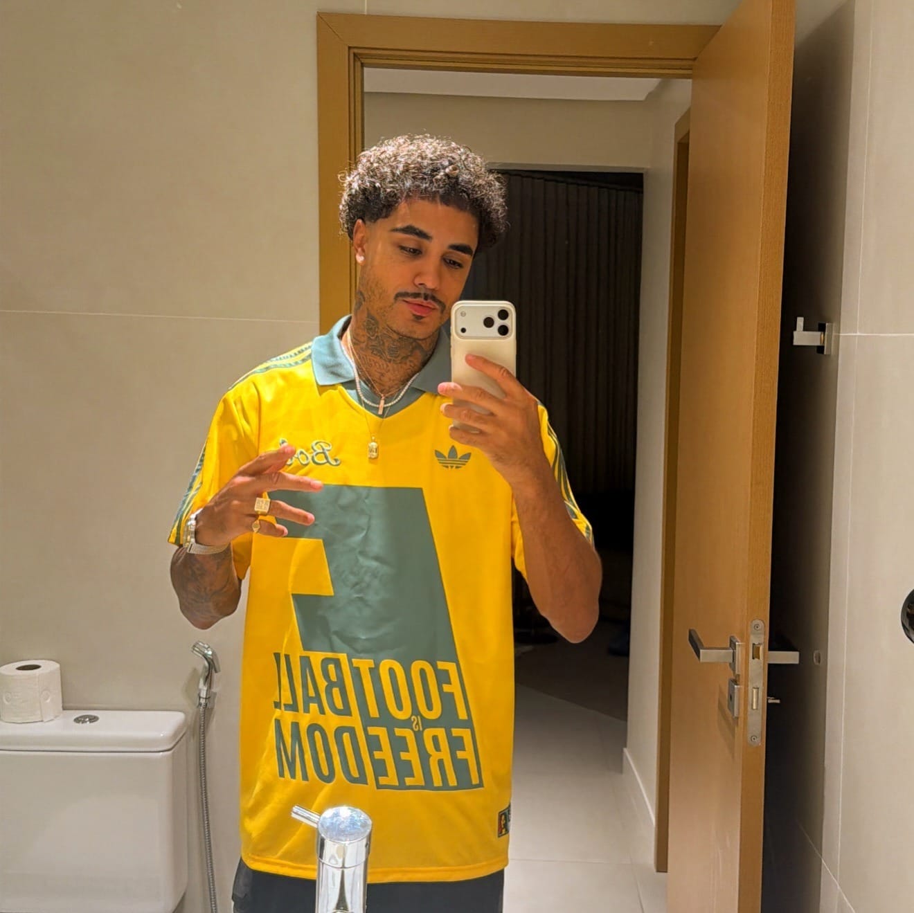 MC Livinho