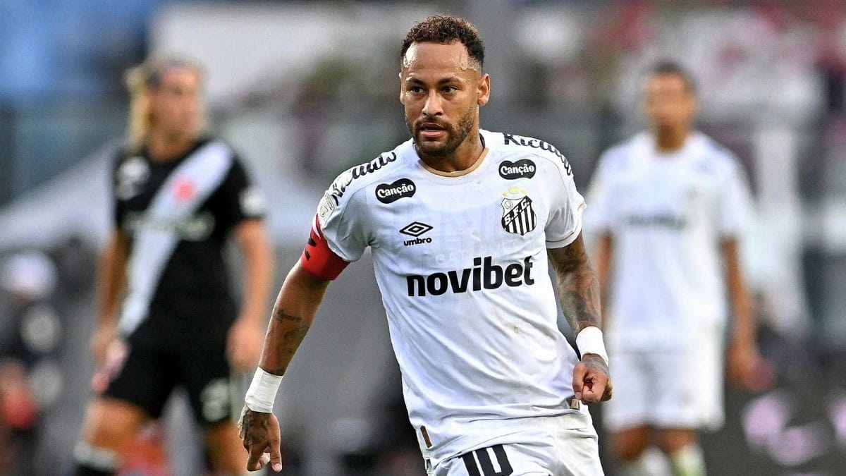 Santos vence o Vasco e deixa o Z4 do Brasileirão; veja os gols
