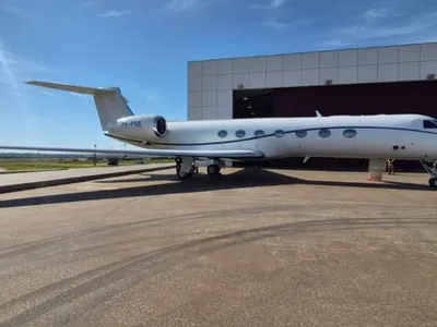 PF traz ao Brasil avião ligado a Daniel Vorcaro localizado no Paraguai